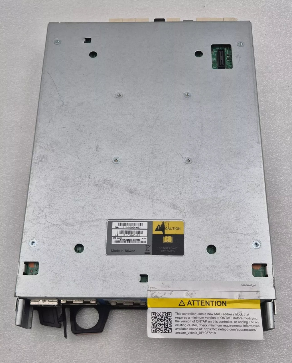 NetApp 111-03964+E3 SAS WWN X128 Storage Controller