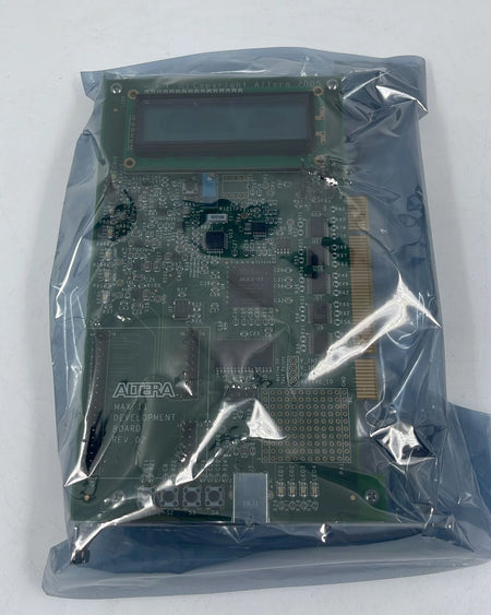 Altera MAX II development board REV B with LCD display