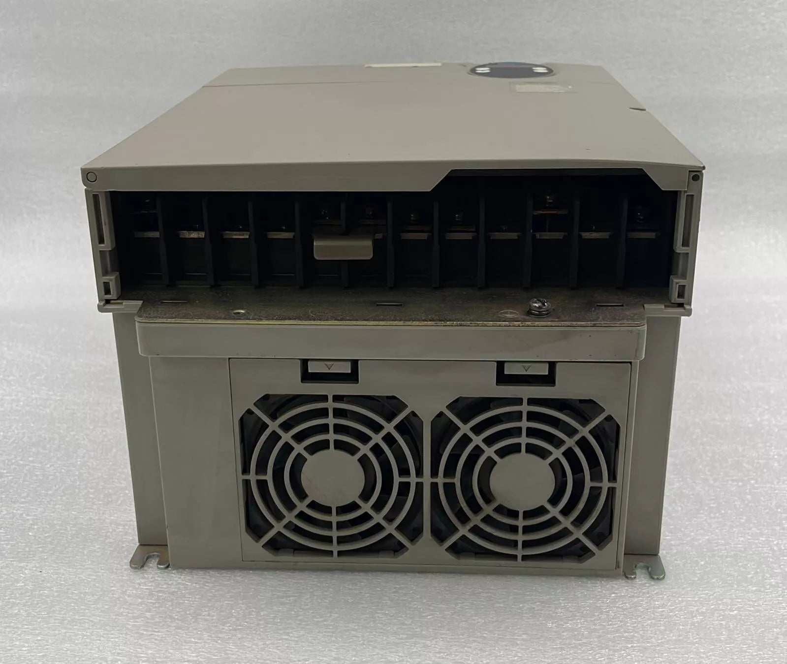 Schneider Telemecanique Altivar 31 ATV31HD15N4 V1.2 IE03 15kW 20HP Drive