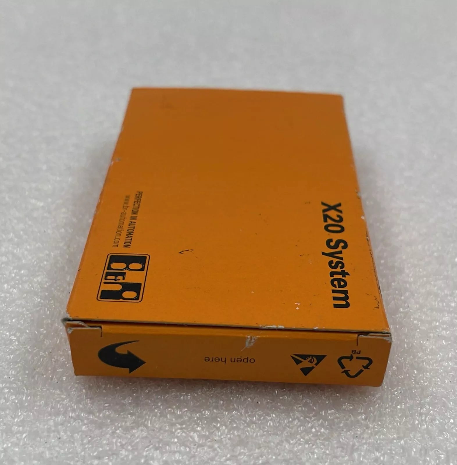 **NEW B&R Automation X20 DO 8332 Digital Control Module