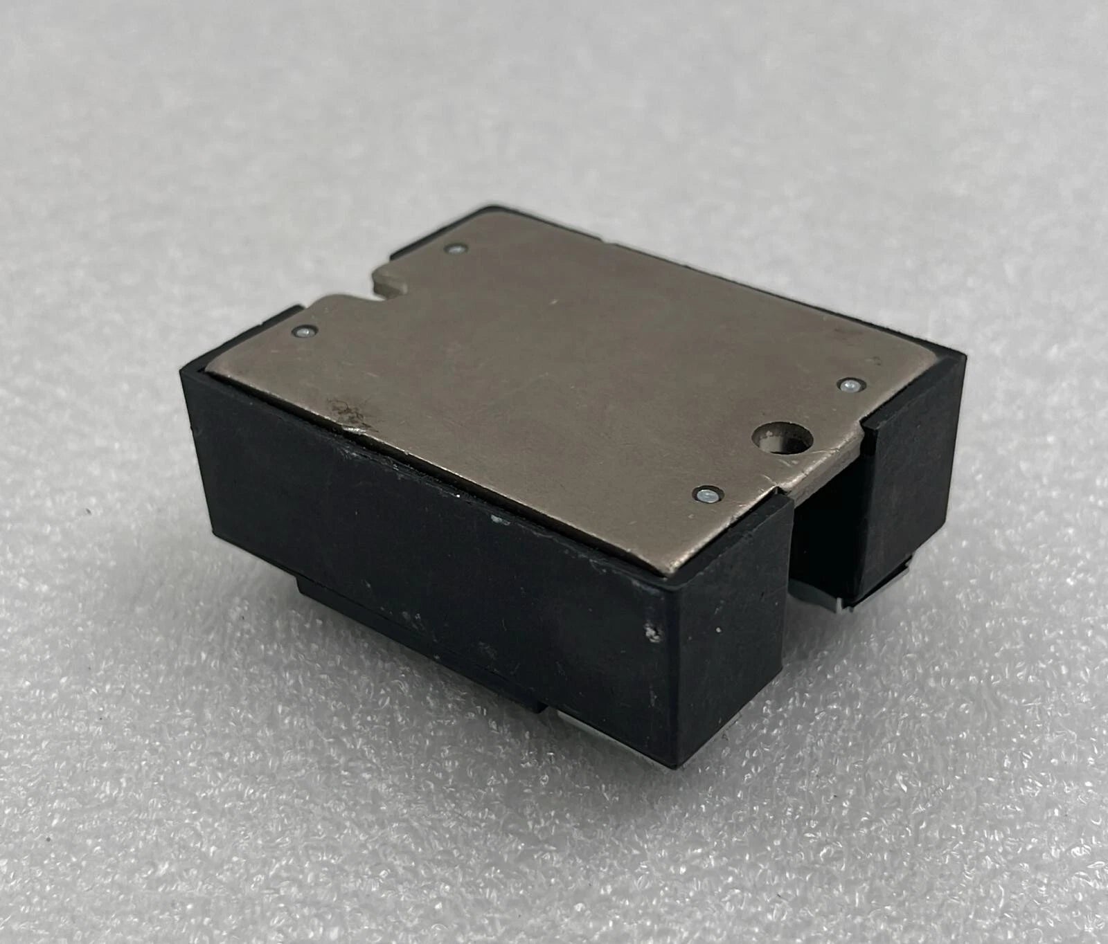 [LOT 2 PCS] Crydom A2450-10 Solid State Relay INPUT 90-280V OUTPUT 240V~50A