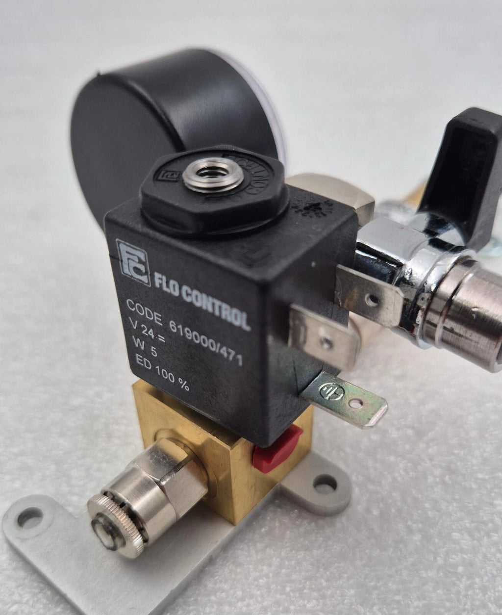 [LOT 2] FAIRCHILD 70220V Pneumatic Subminiature Regulator 250 PSIG 17 BAR ASSY