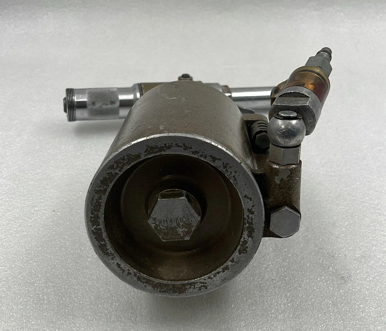 LOBSTER AR-021-EX Hydro Pneumatic Rivet Vacuum System 0.49~0.59 MPa