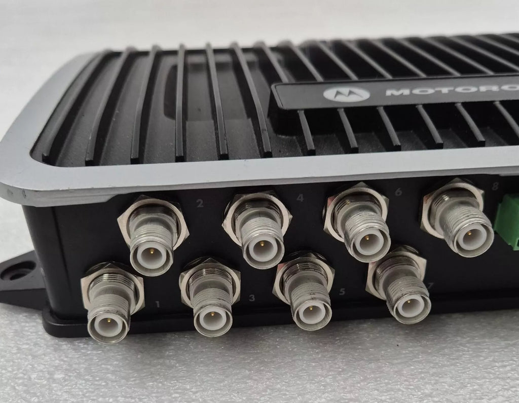 Motorola FX9500 FX9500-81324D41-US 8-Channel UHF RFID Reader 24V