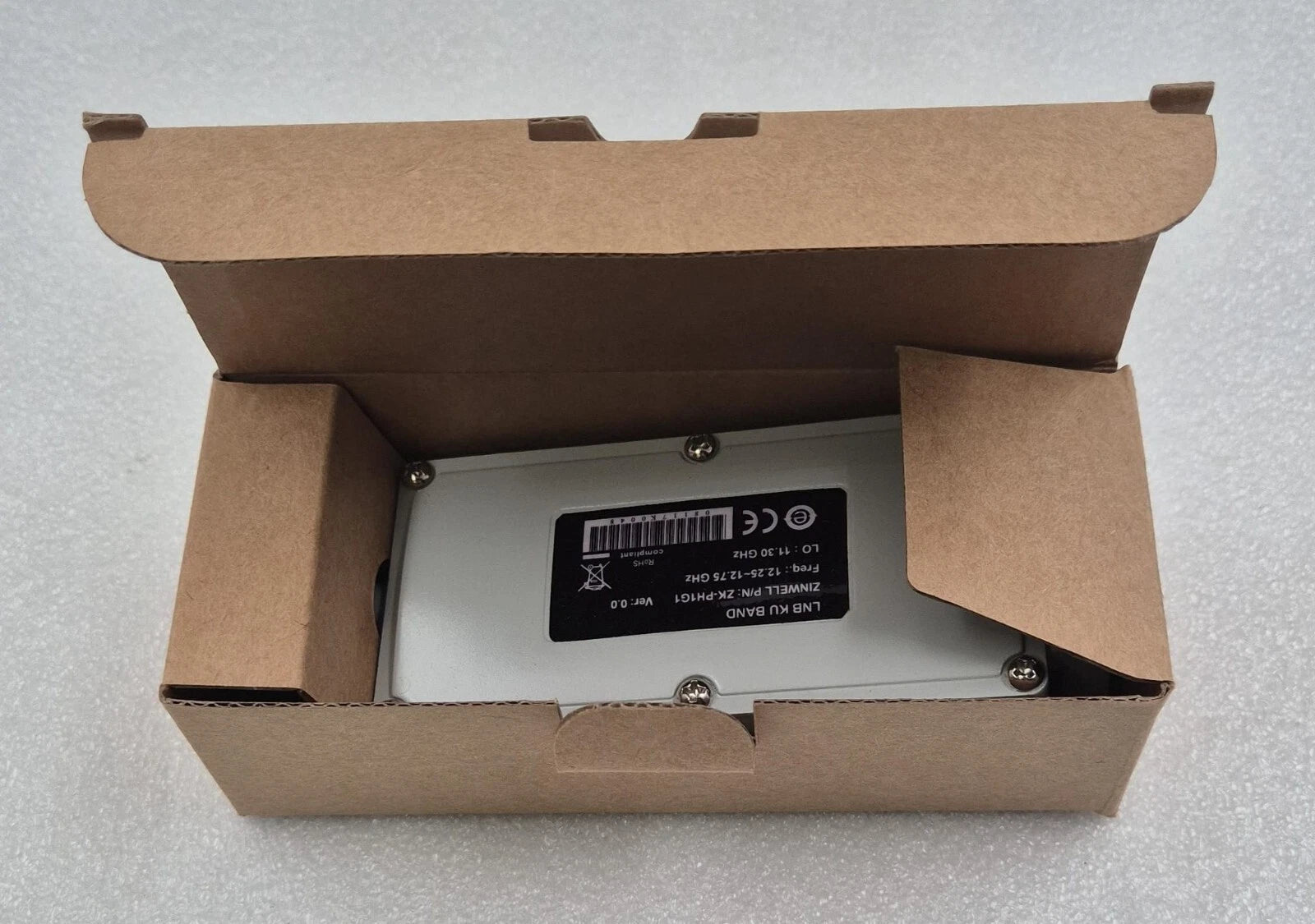 **NEW** ZINWELL ZK-PH1G1 LNB KU BAND Freq 12.25-12.75 GHz