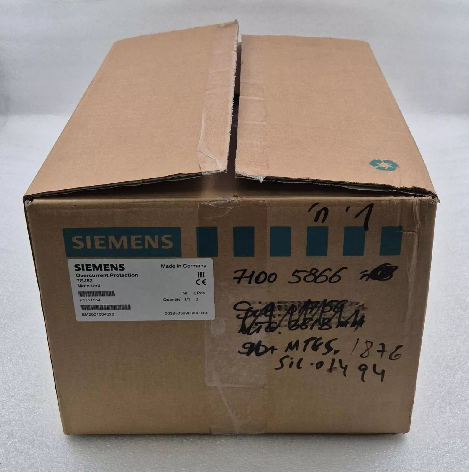 *NEW* SIEMENS SIPROTEC 7SJ82 P1J51554 Overcurrent Protection