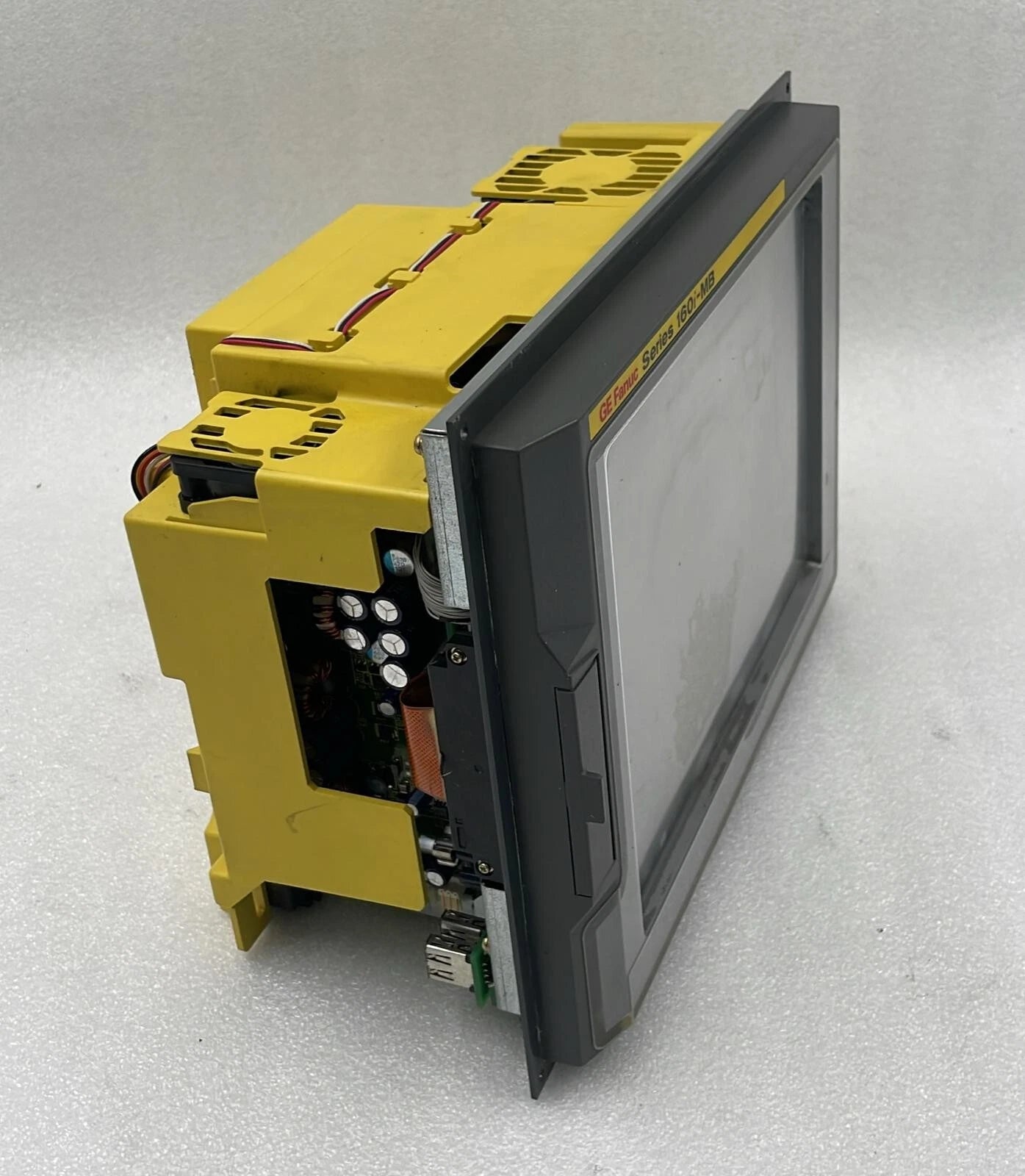GE Fanuc 160i-MB Display Unit A13B-0199-B063 CNC Operator Panel Screen