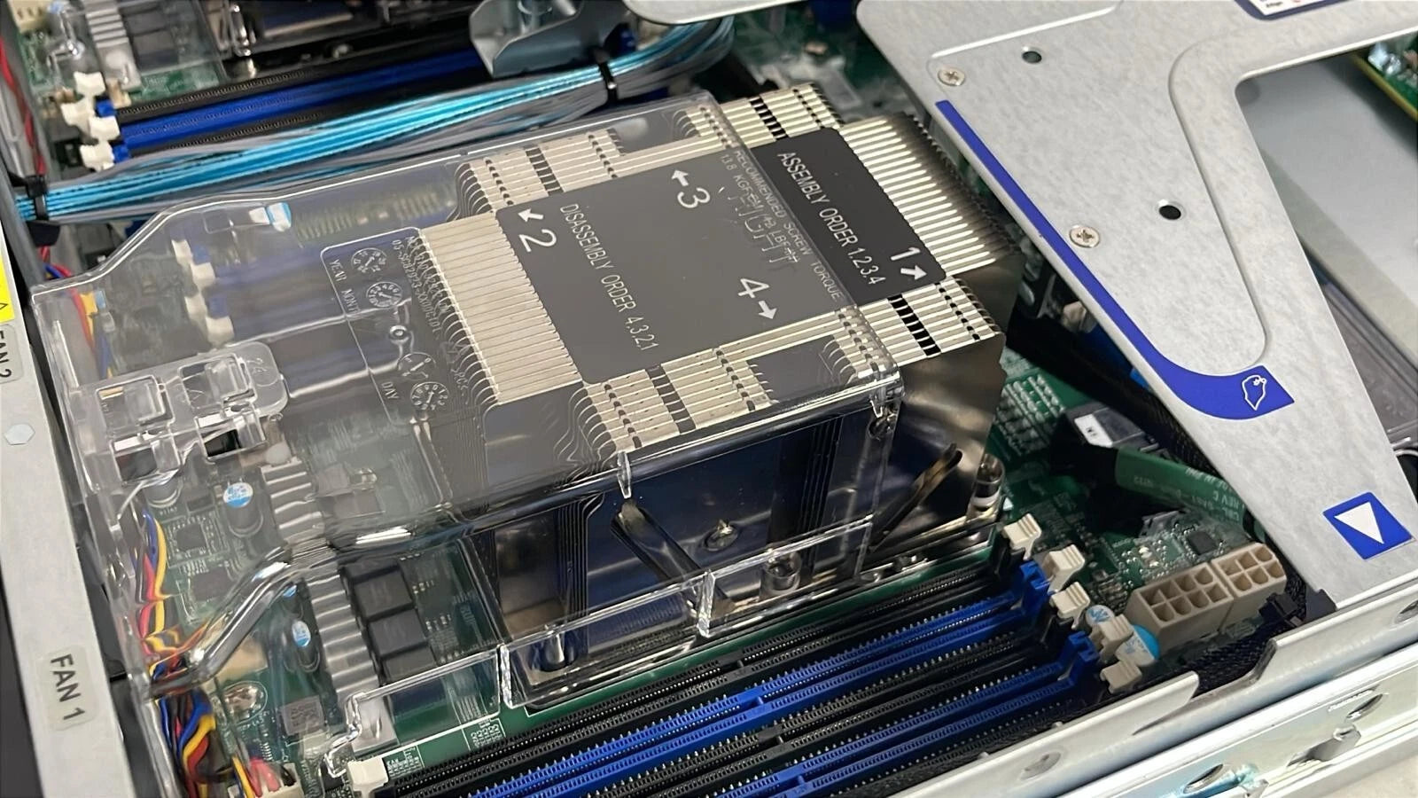 Nutanix NXS2U1NL12G600 Dual CPU Server W/ SuperMicro X11DPU-6G-NI22