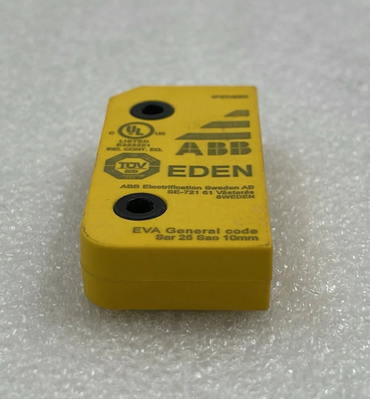 ABB EDEN Safety Switch ADAM OSSD-info M12-5  2TLA020051R5400 EVA 2TLA020046R0800