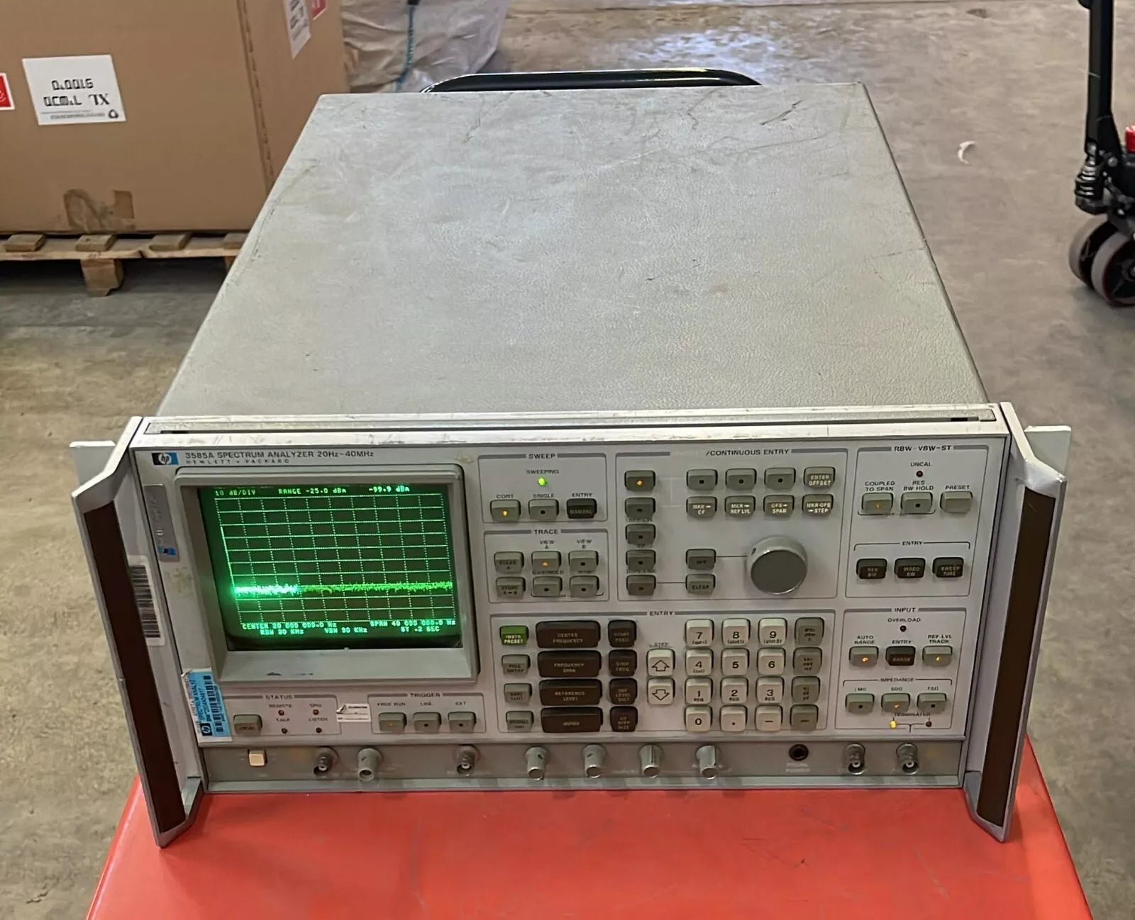 HP / Agilent 3585A Spectrum Analyzer 20Hz-40MHz