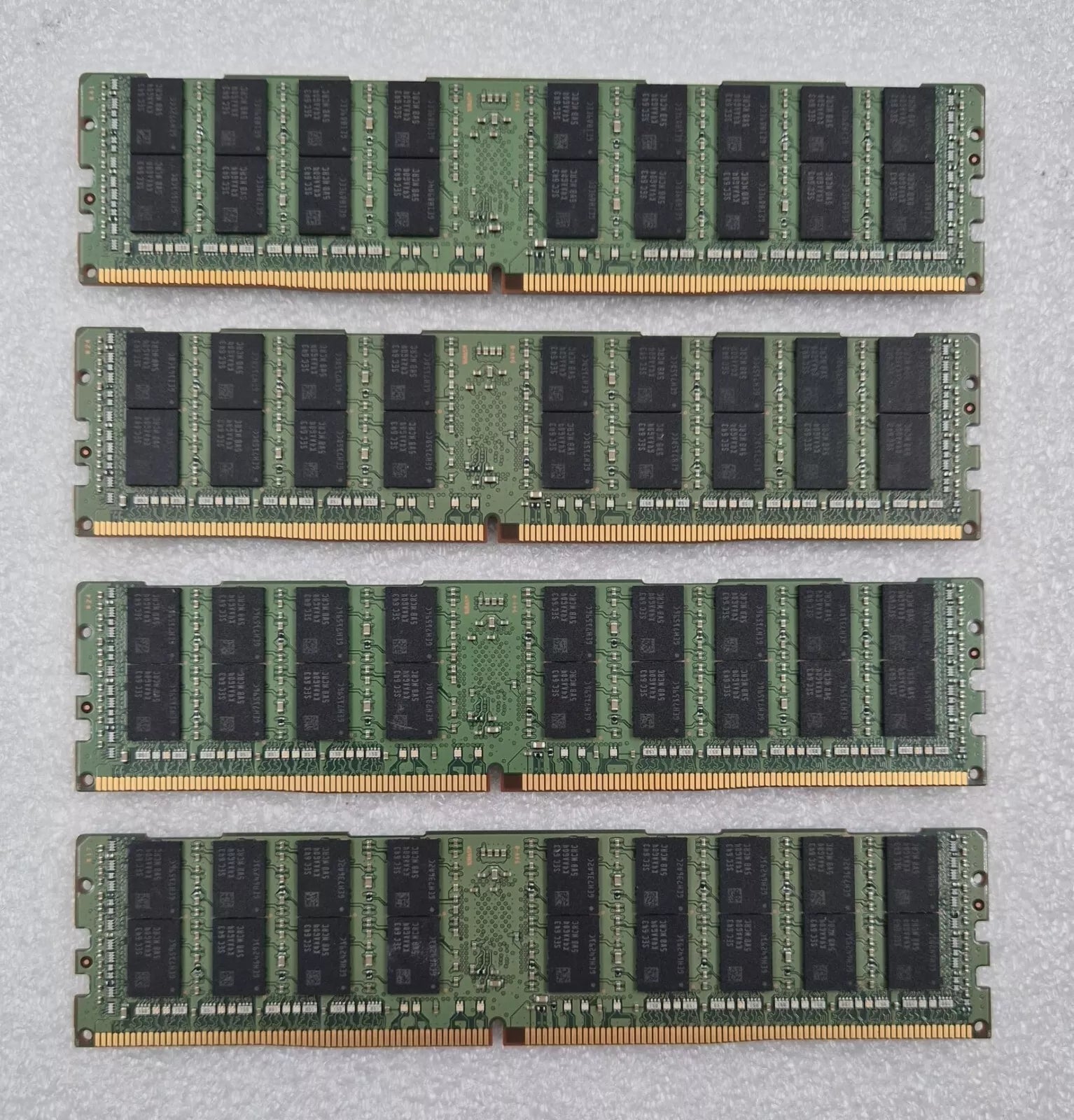 [LOT 4 PCS] SAMSUNG 64GB 4DRx4 PC4-2400T M386A8K40BMB-CRC4Q LRDIMM Memory RAM
