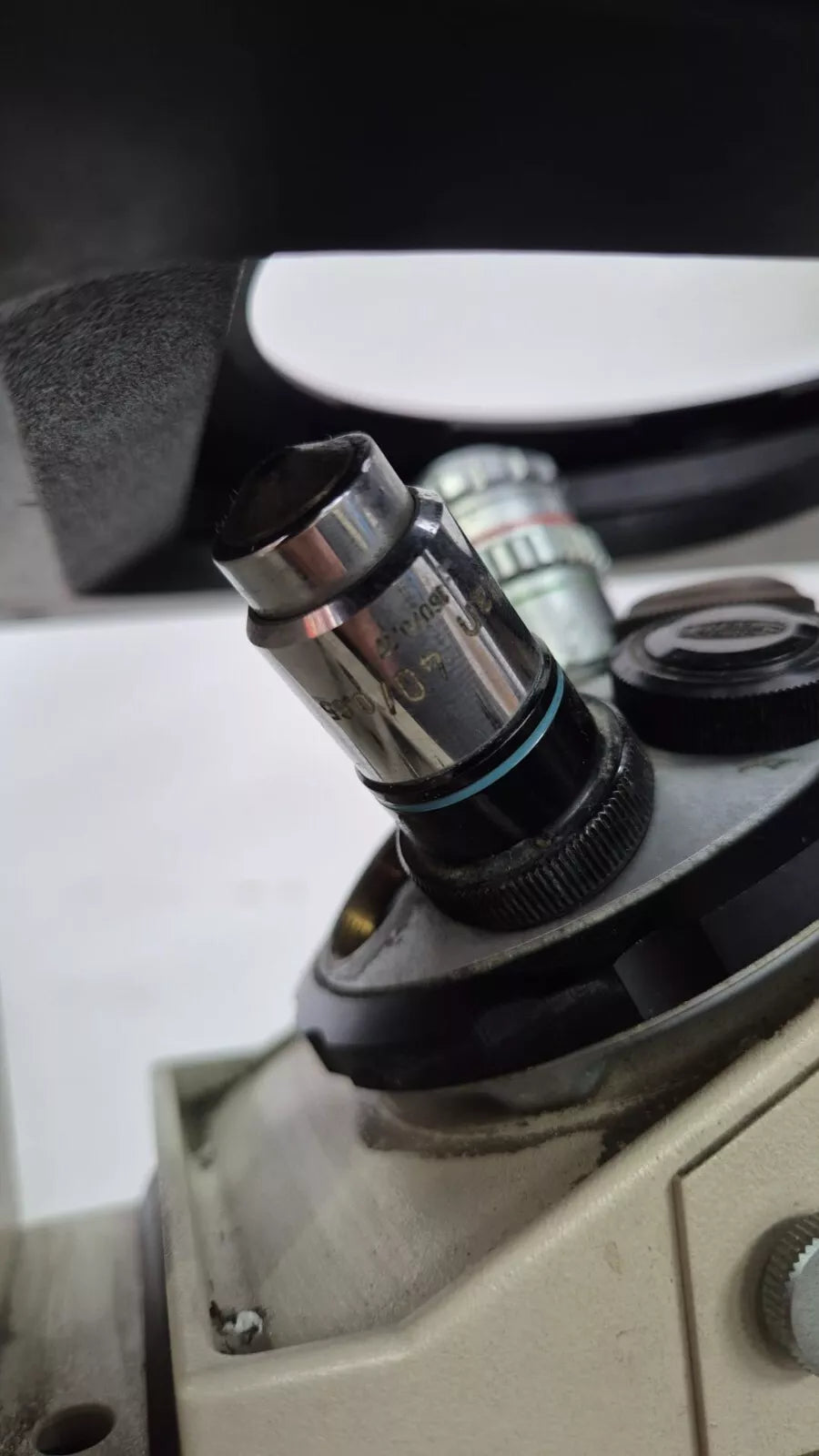 Olympus Optical IMT-2 Microscope Inverted Phase 220/240V w/ Objectives **AS-IS**