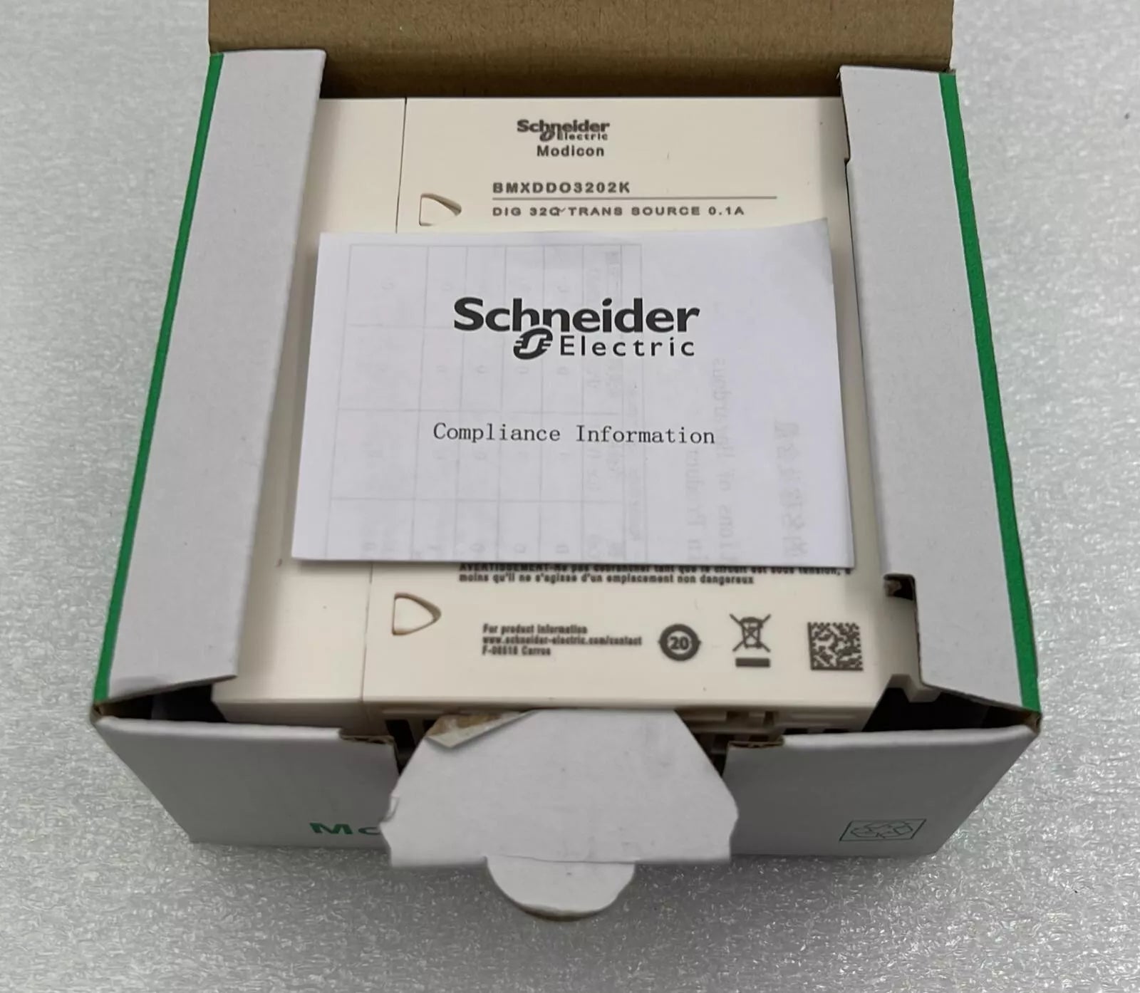 NEW - Schneider BMXDDO3202K Modicon DIG 32Q Trans Source 0.1A 391047