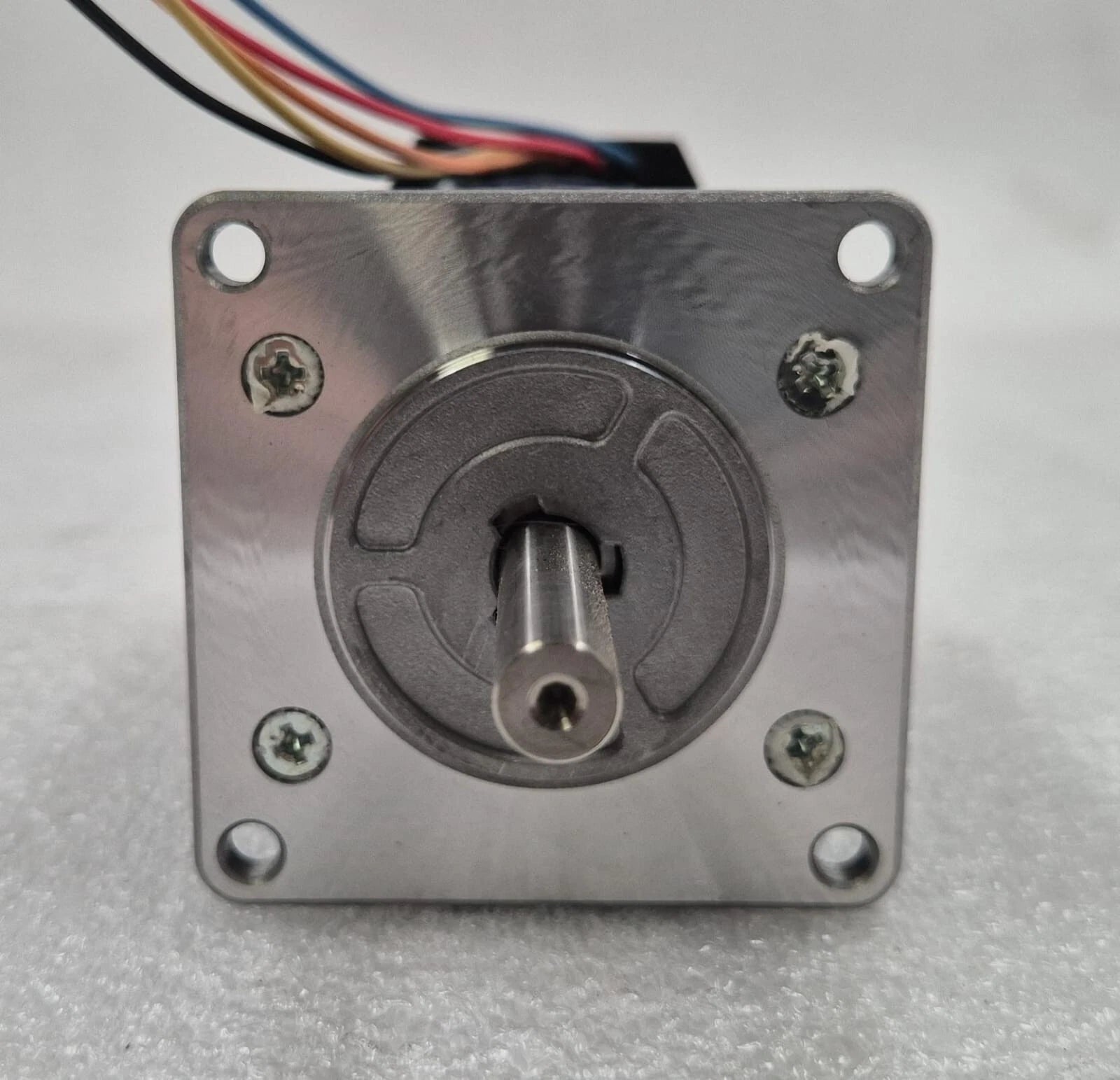 **NEW** SANYO DENKI SANMOTION F 103H7523-6022 Stepper Motor 125Vac 0.75A 0.72°