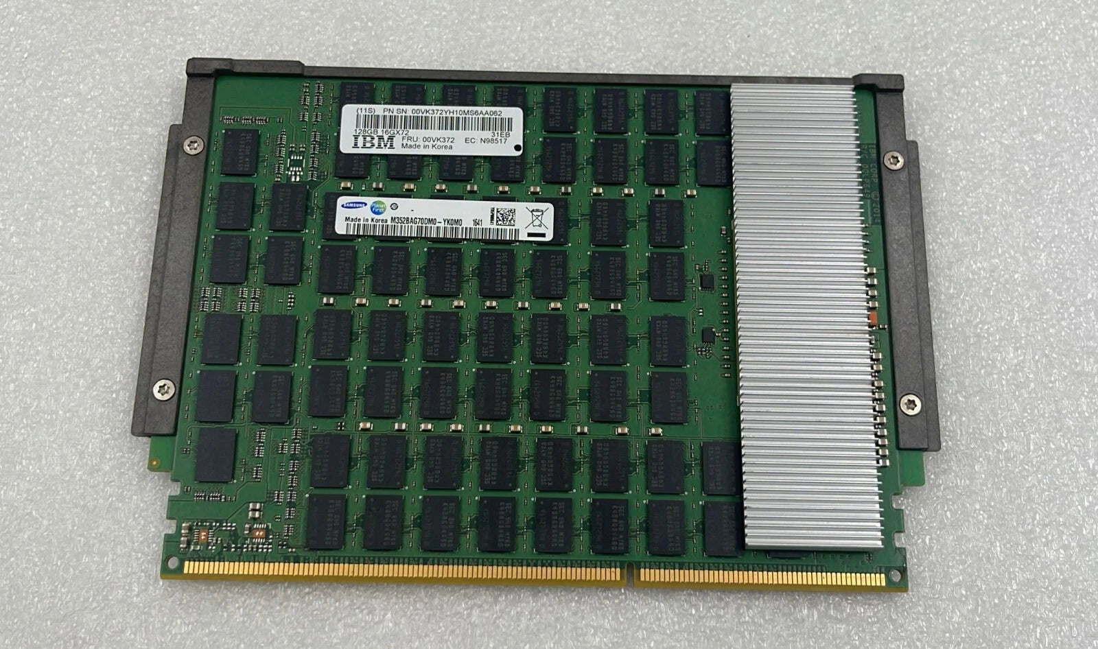 Samsung M352BAG70DM0-YK0M0 128GB DDR4 1600Mhz Server RAM – IBM 00VK352