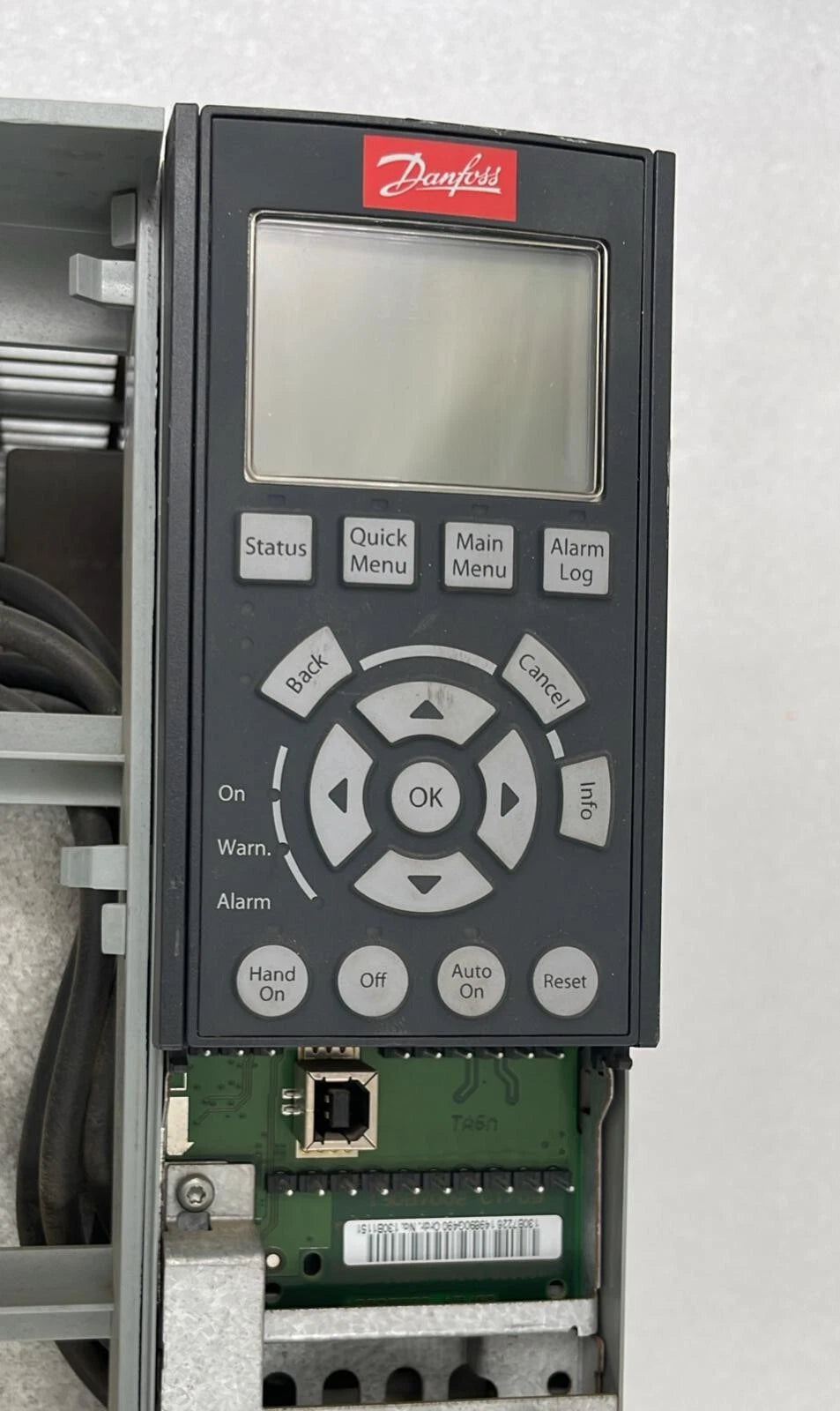 Danfoss VLT HVAC Drive FC-102P11KT4E20H2XGXXXXSXXXXAXBXCXXXXDX 131F0426 **AS IS