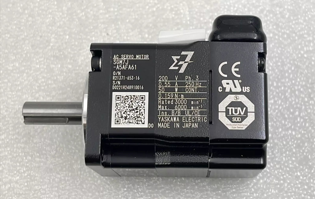 **NEW** YASKAWA SGM7J-A5AFA61 AC SERVO MOTOR