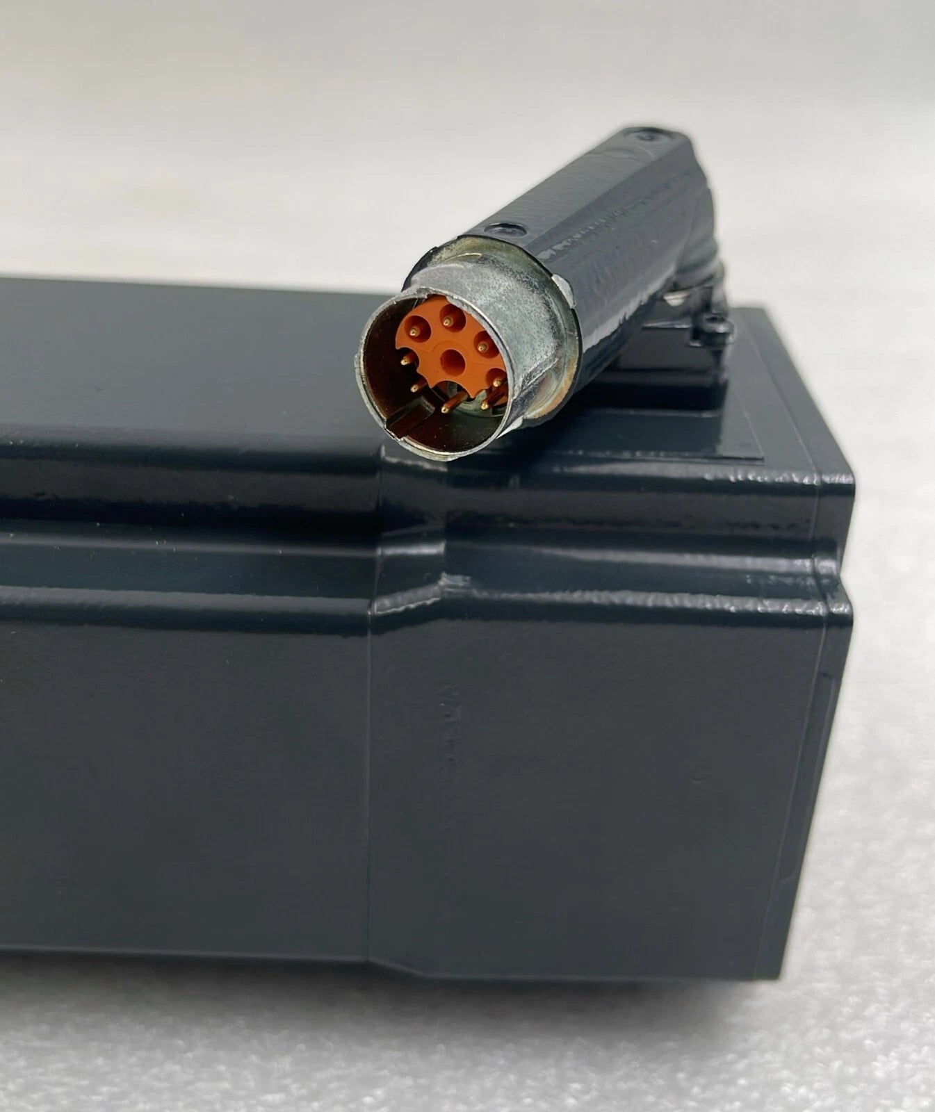 BECKHOFF AM8033-1F21-0000 Servo Motor 6000rpm 1.7kW 24VDC