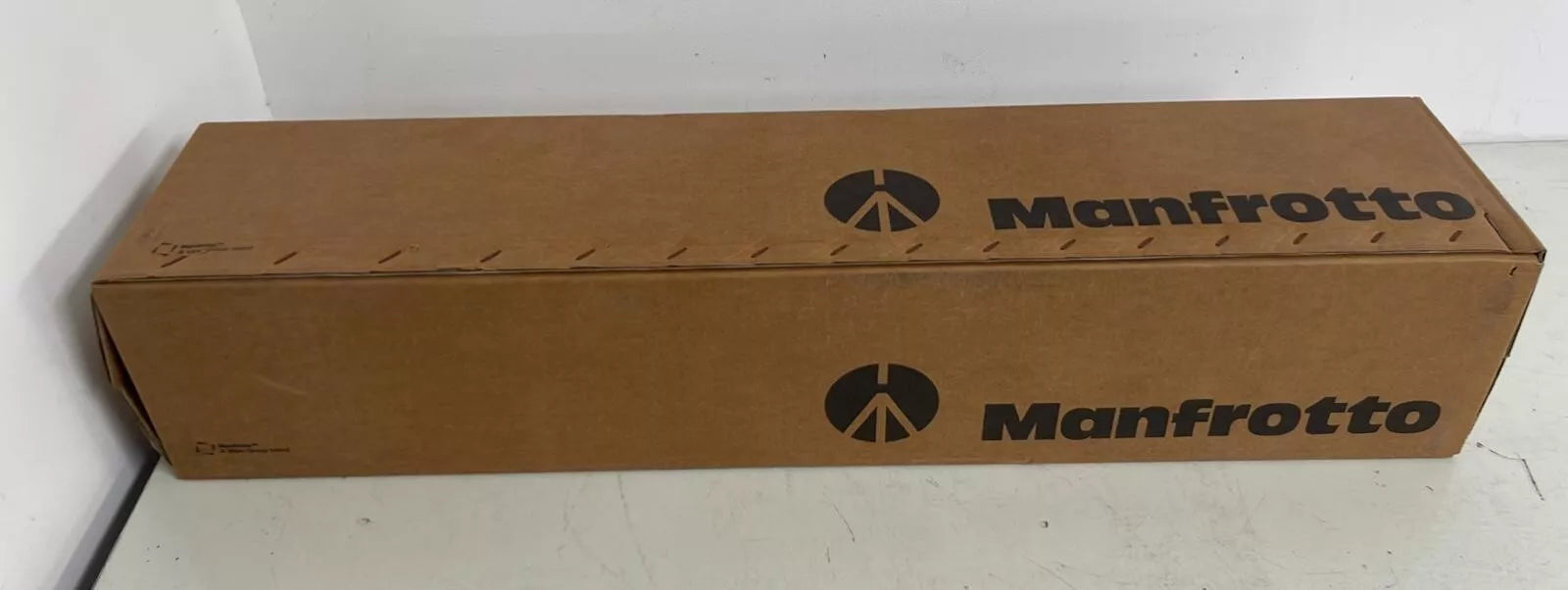 NEW - Manfrotto 028B Camera Tripod 3-Section TRIMAN CAMERA TRPD BLK W/O HD