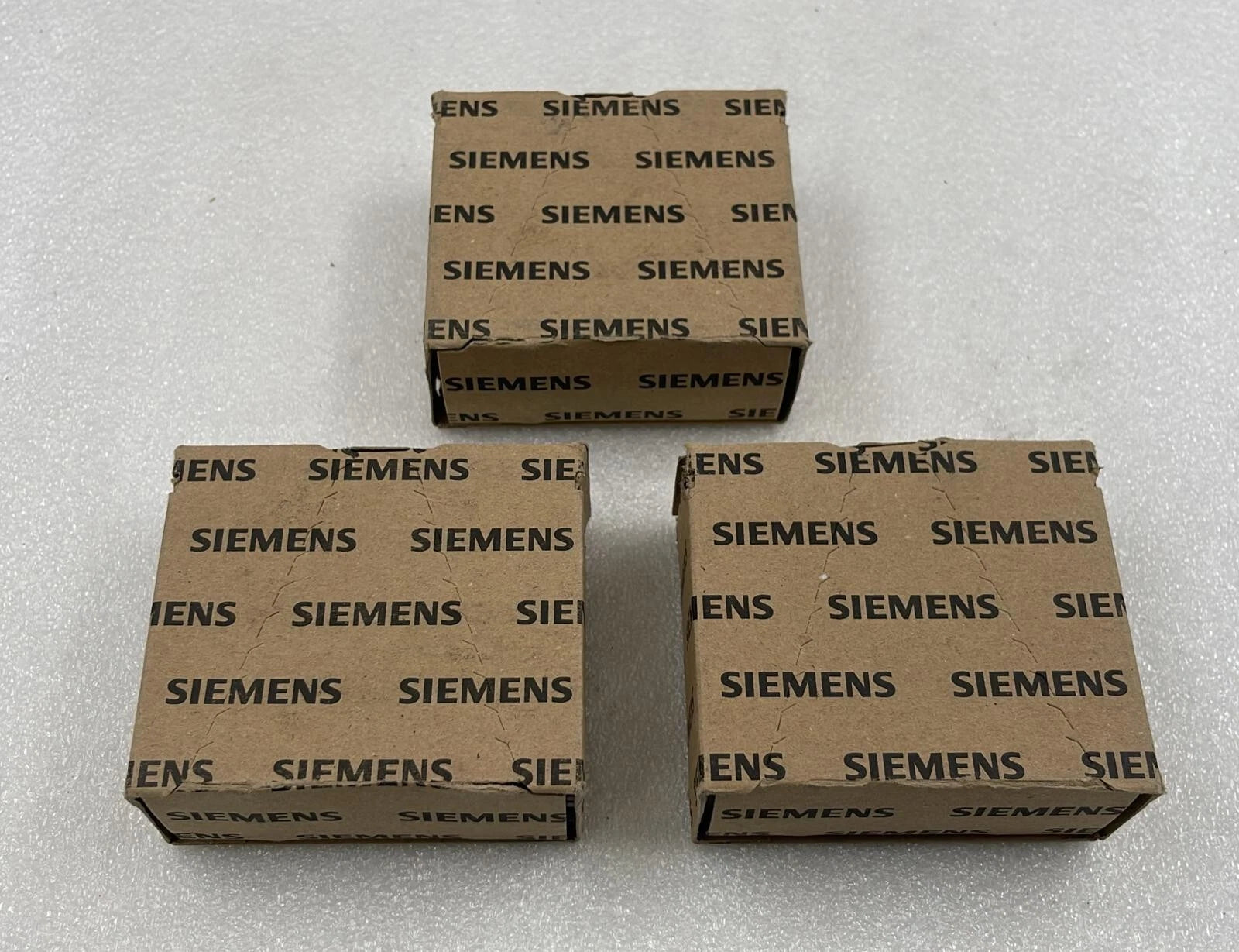 [LOT 3] Siemens 5SY5201-7 Circuit breaker Universal current 440 V DC 400 V AC