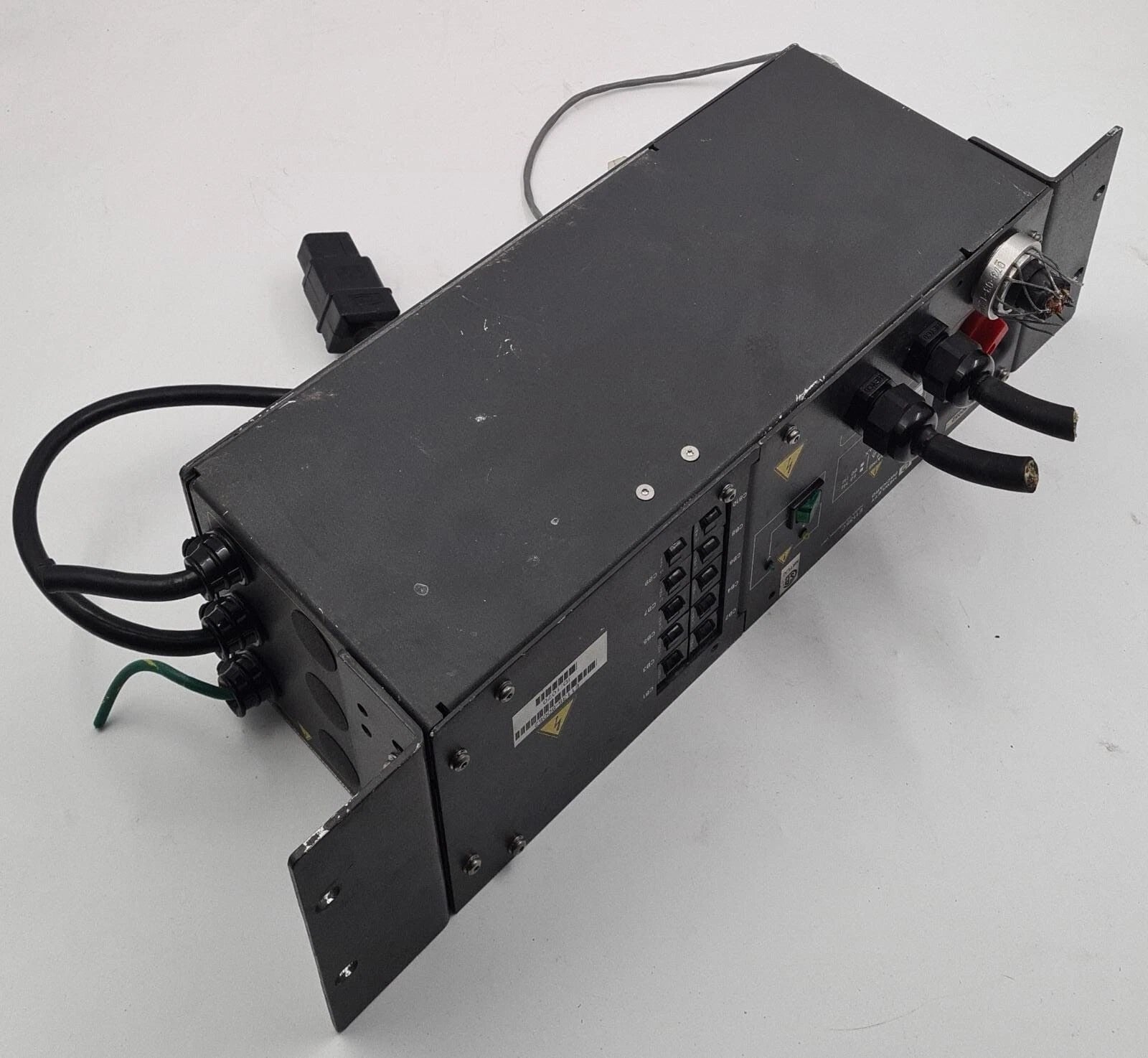 HEWLETT PACKARD E1135C POWER DISTRIBUTION UNIT 5DX XRAY HP E1135-80052 60Hz 208V