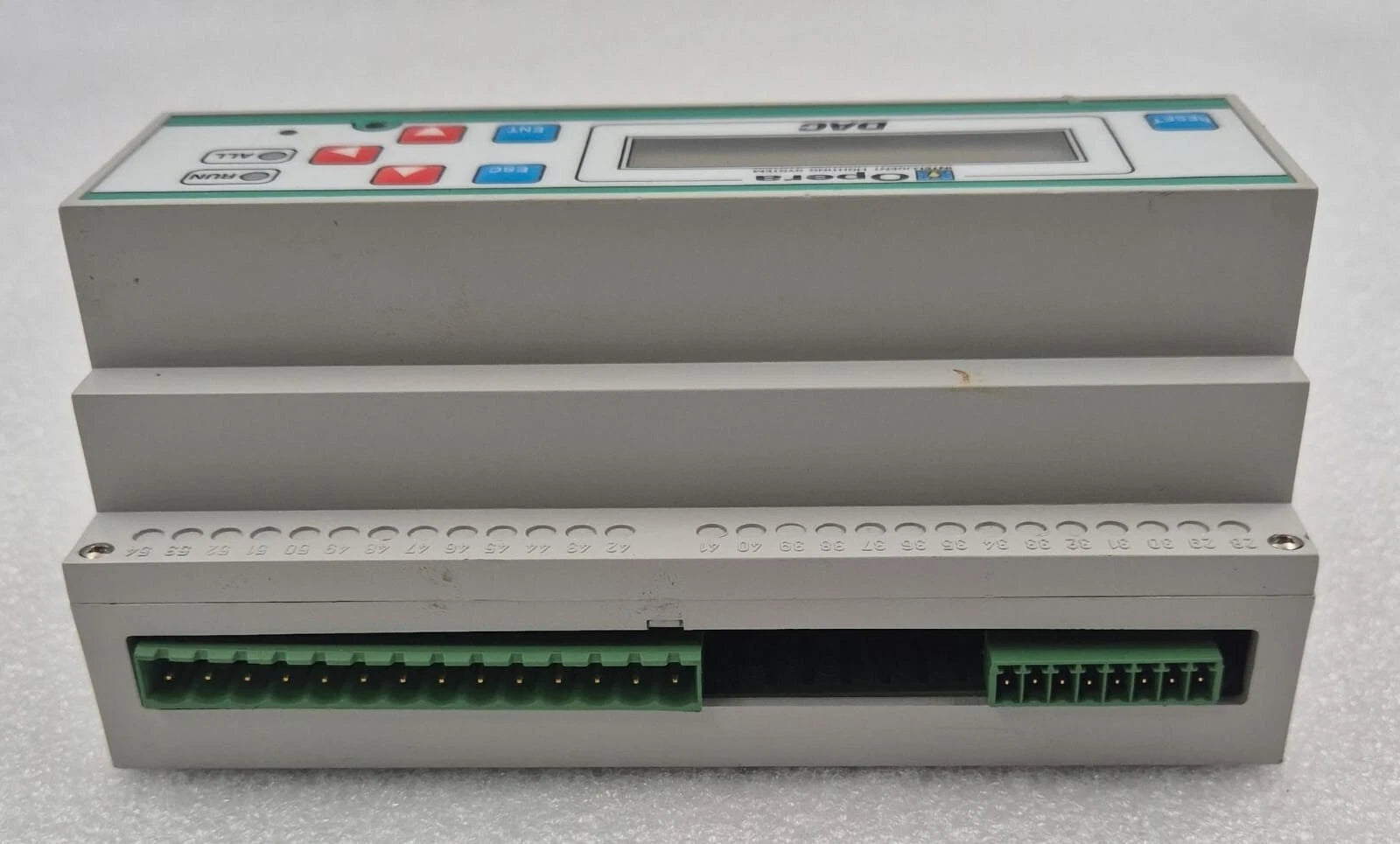 Opera INTELLIGENT LIGHTING SYSTEM DAC BUM2MLTTE Control Panel