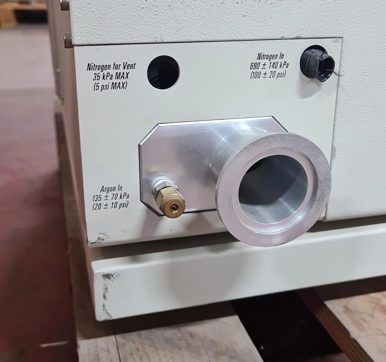 Thermo Fisher SCIENTIFIC TSQ Series QUANTUM ACCESS MAX Mass Spectrometer System