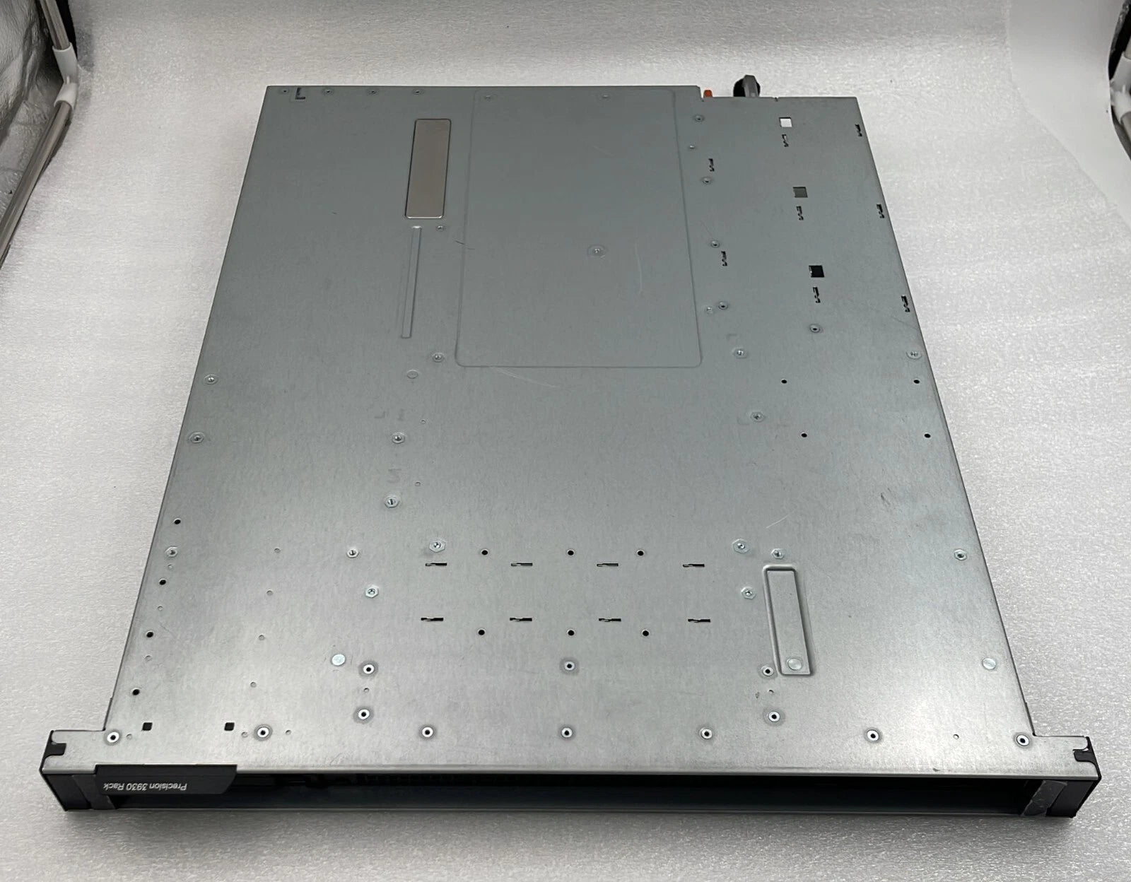 DELL Precision 3930 Rack i7-8700k Nvidia OUADRO P2000 16GB 2Rx8 2TB 7200RPM
