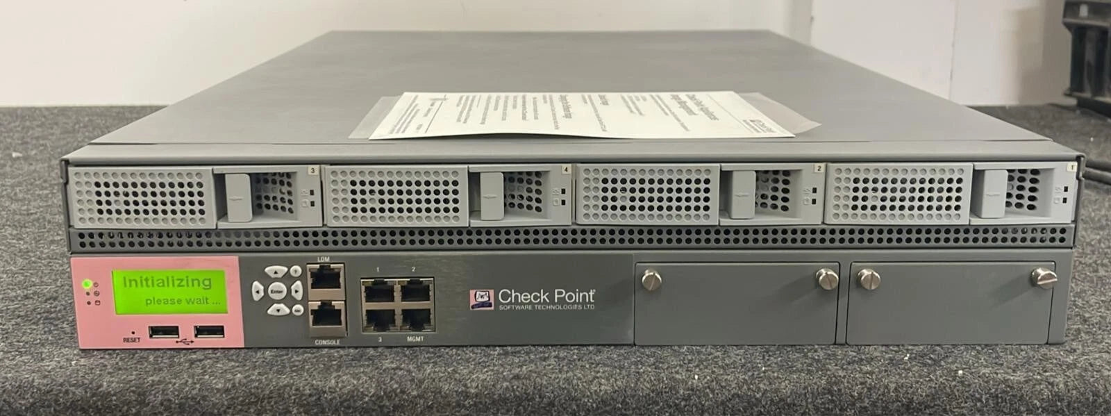 Check Point ST-50 Smart-1 3050 Firewall Security Appliance VPN W/ 32GB RAM