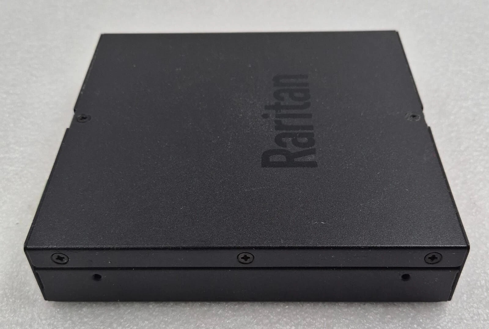 Raritan Dominion DKX4-101 (V. 2B) Ultra High Performance 4K KVM Over IP Switch