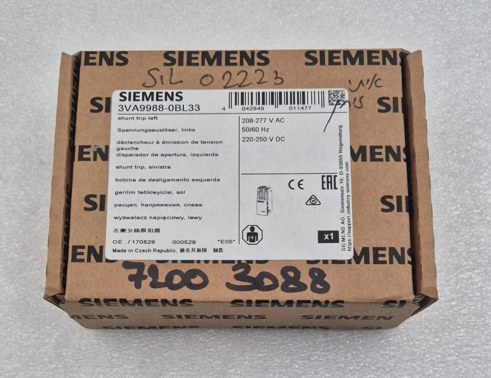 *NEW* SIEMENS STL 3VA9988-0BL33 Shunt Trip Left Circuit Breaker Release
