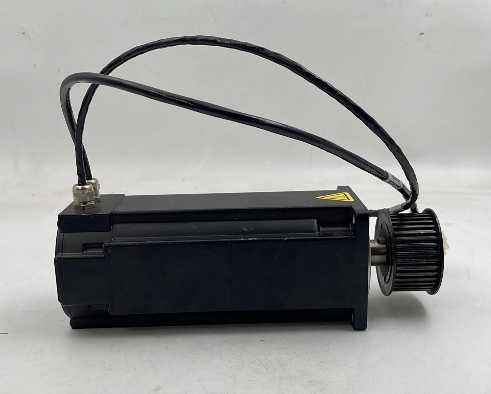 Kollmorgen AKM44S-BSMN1-02 permanent magnet AC servo motor industrial motion control