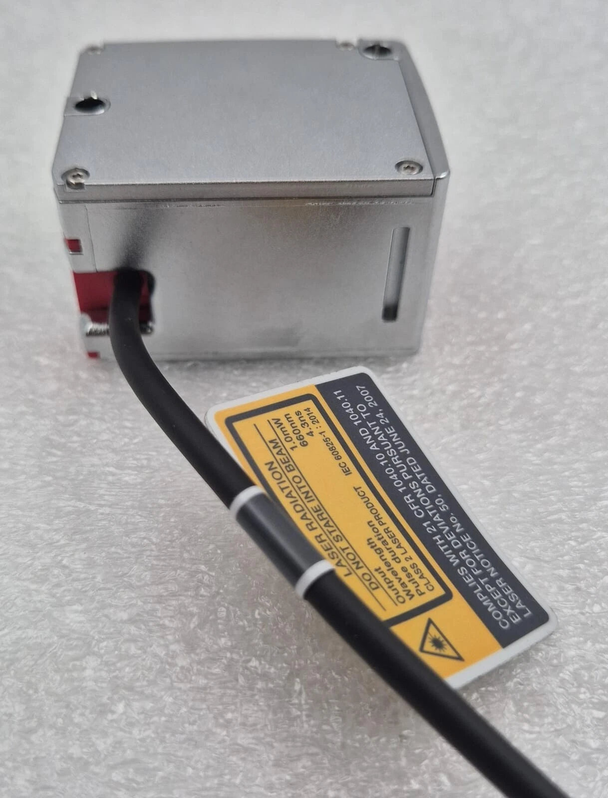 KEYENCE LR-TB5000C Laser Sensor Distance Detector 20-30VDC 1.0mW 660nm IO-Link