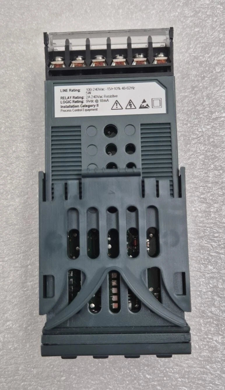 Eurotherm 2132i panel mount controller side profile