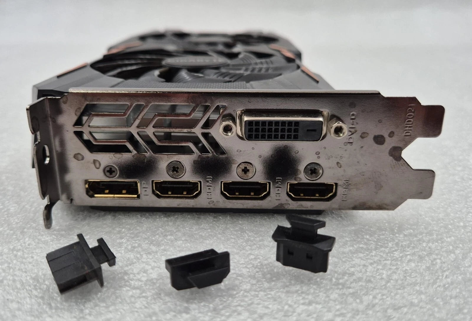 GIGABYTE GeForce GTX 1050 TI Windforce OC 4GB GDDR5 Graphic Card GV-N105TWF2-4GD