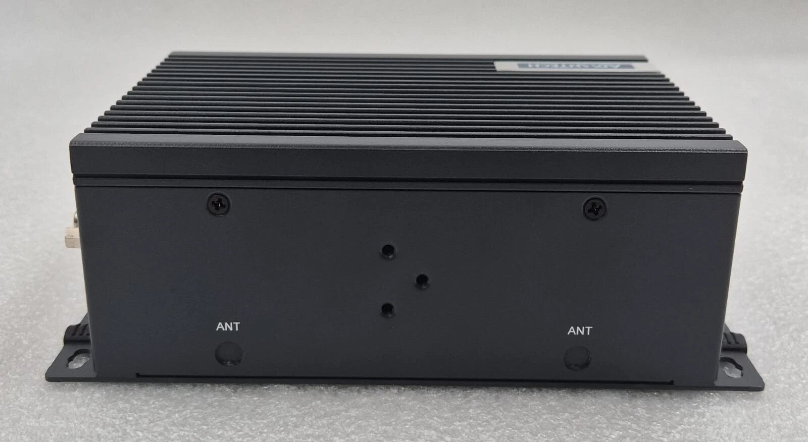 *NEW* Advantech UNO-238-85N1AE Compact IoT Edge Embedded Computer 8G RAM UNO-238