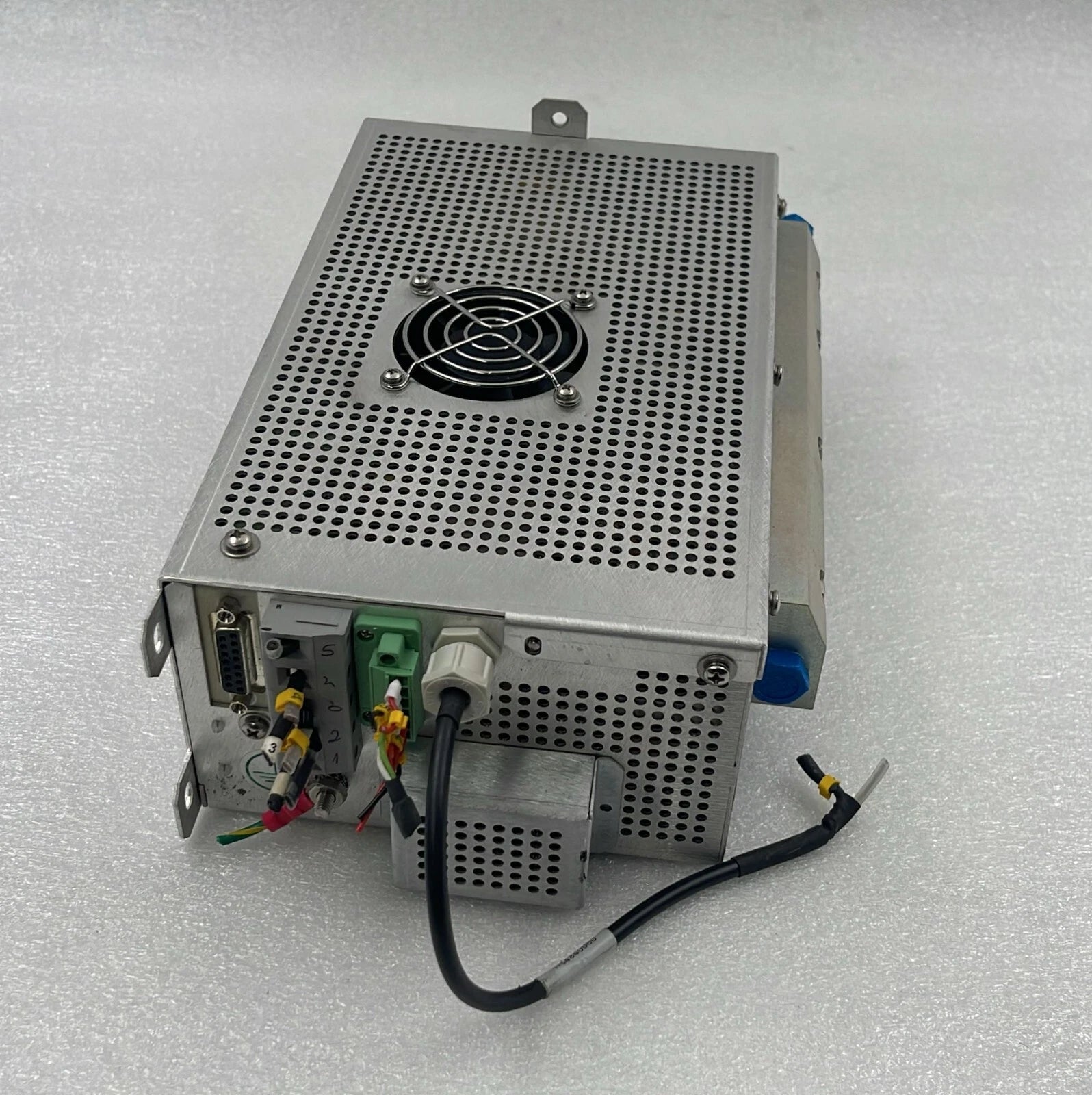Lumenis SA4850002 Mini-IPL power supply top view with cooling fan