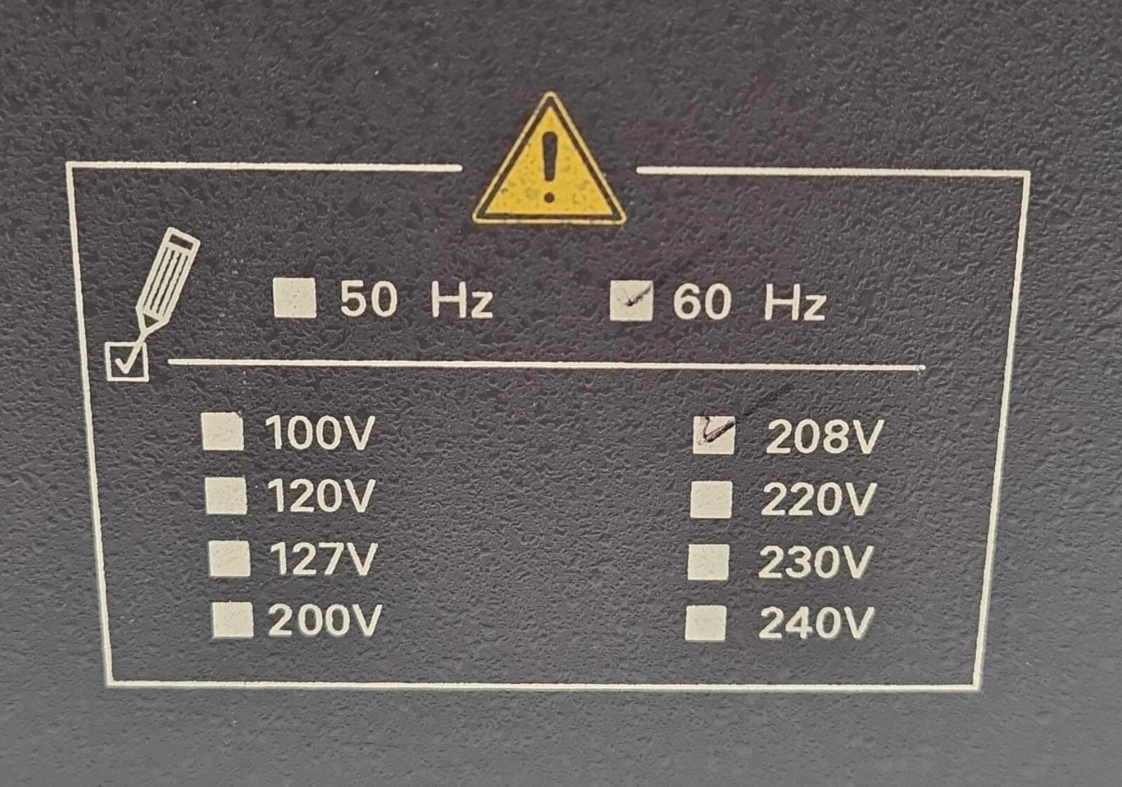 HEWLETT PACKARD E1135C POWER DISTRIBUTION UNIT 5DX XRAY HP E1135-80052 60Hz 208V