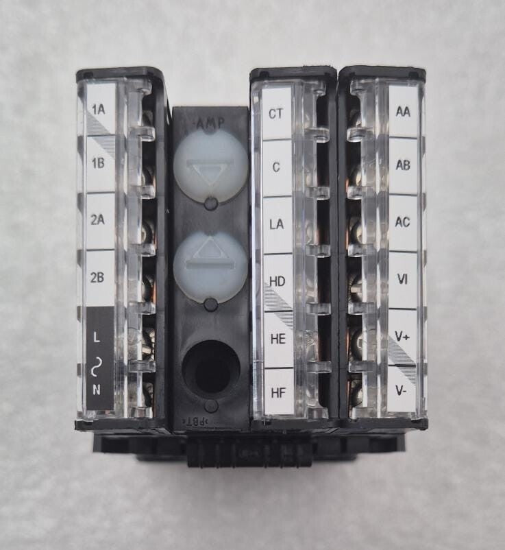 NEW - Schneider Eurotherm EPC 3016 Process & Temperature Controller