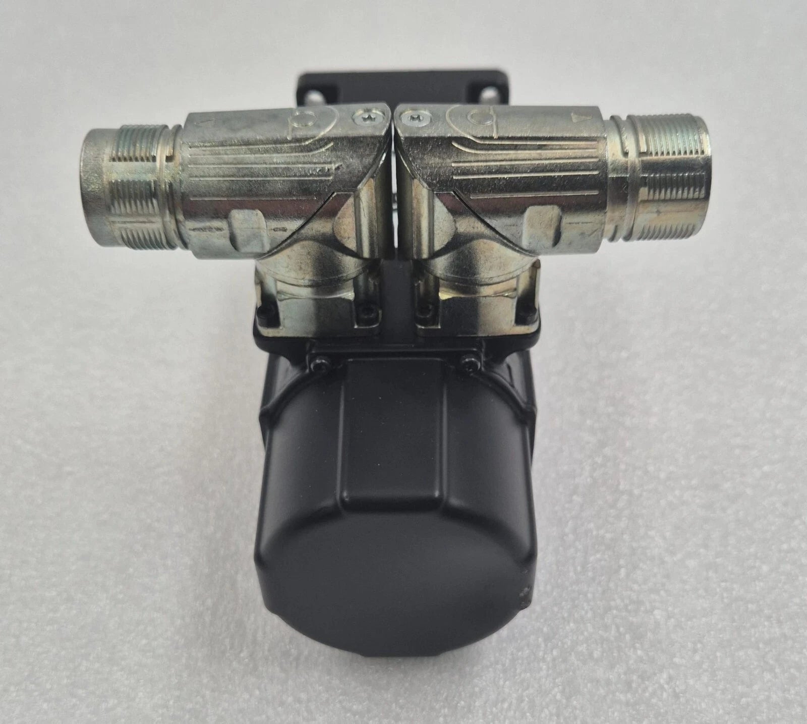 Kollmorgen AKM22C-ENB2EH00 PM Servo Motor 6000 RPM 0.45 kW