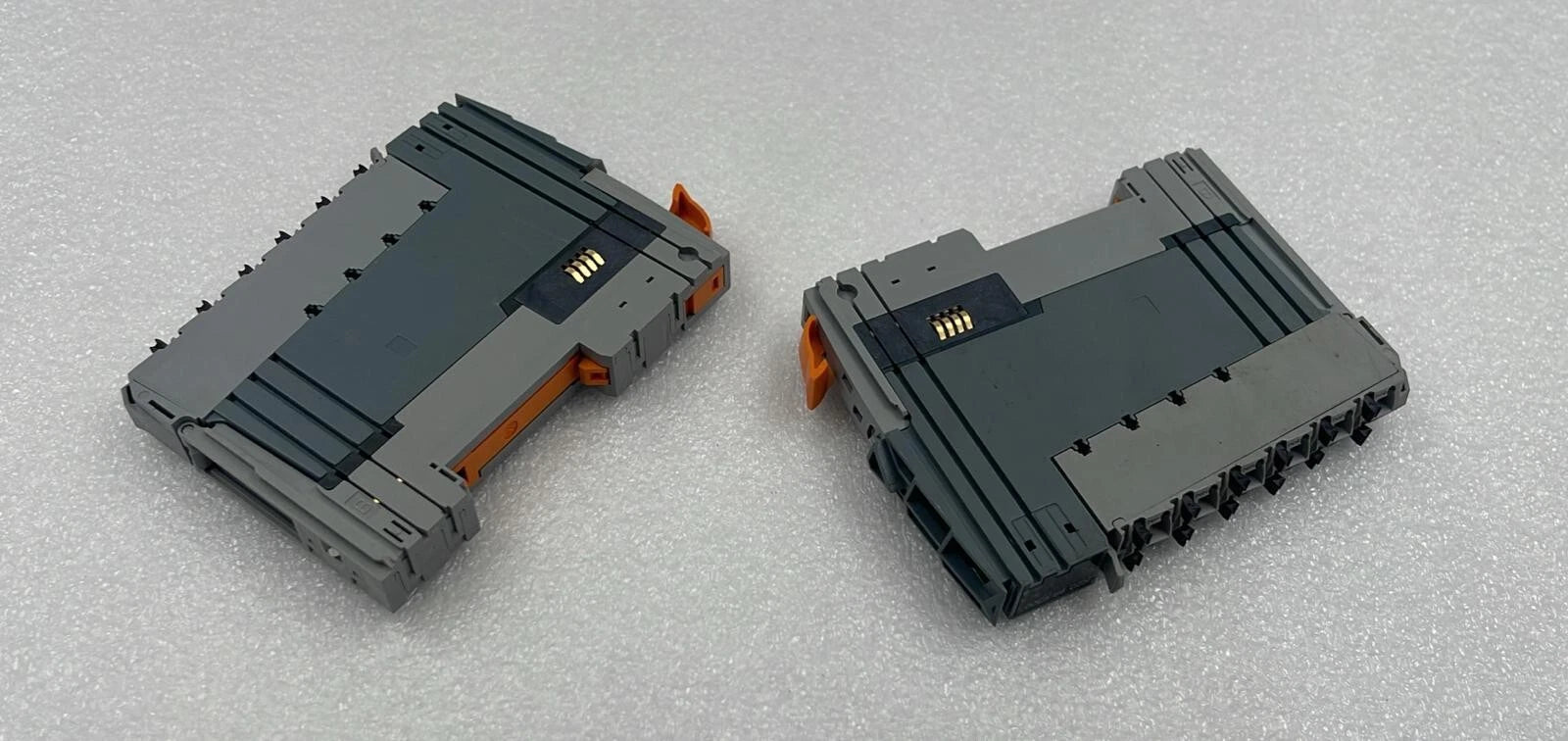 [LOT 2 PCS] B&R Automation X20 BR 9300 Digital PLC I/O Module W/ X20 BM 01 Base