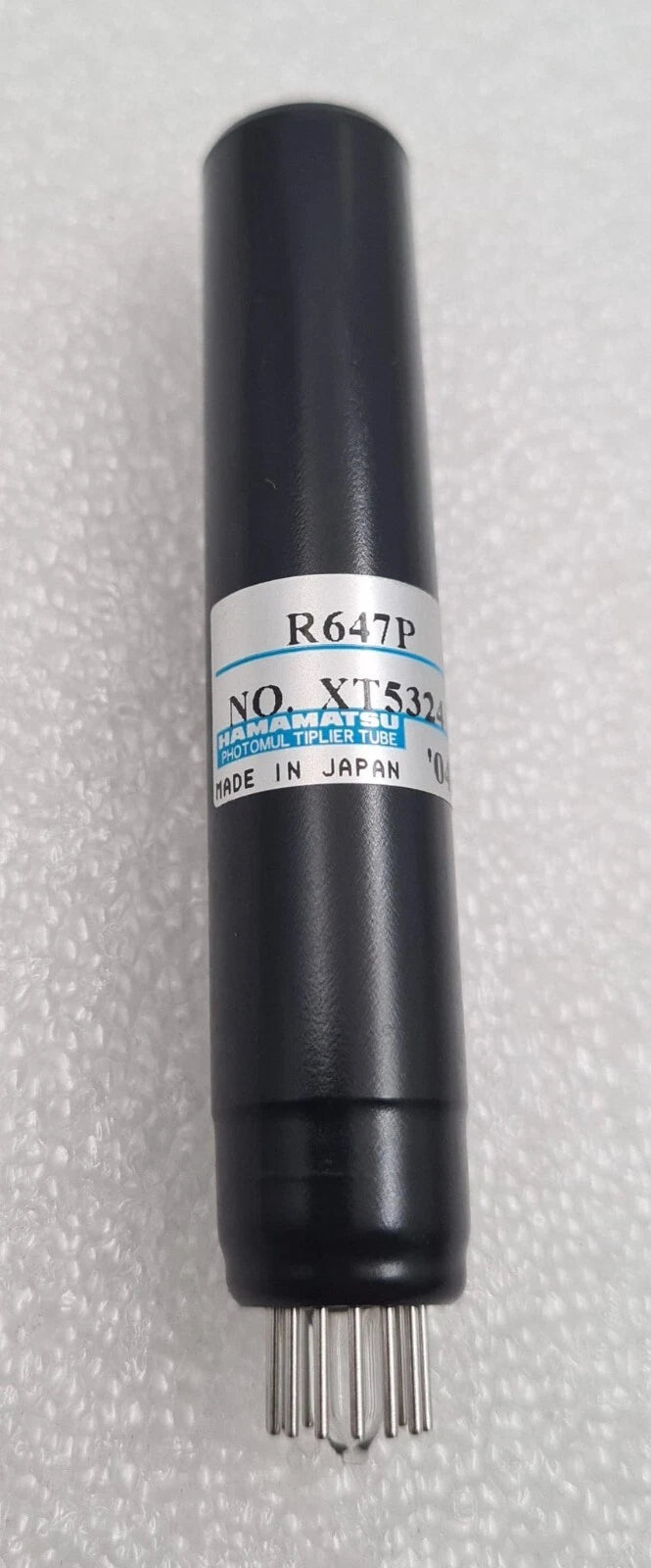 Hamamatsu Photomultiplier Tube R647P & D-Type Socket E849-35 Female