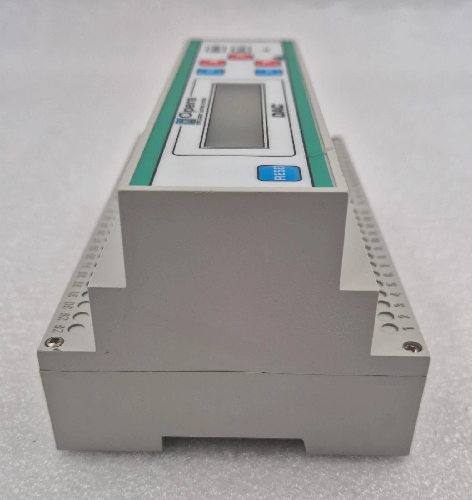 Opera INTELLIGENT LIGHTING SYSTEM DAC BUM2MLTTE Control Panel