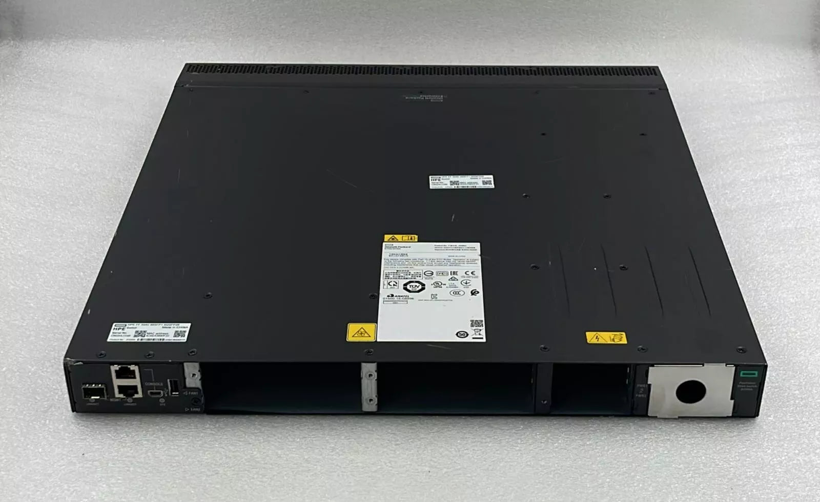 HPE FlexFabric 5940 Switch JH390A 48SFP+ 6QSFP28