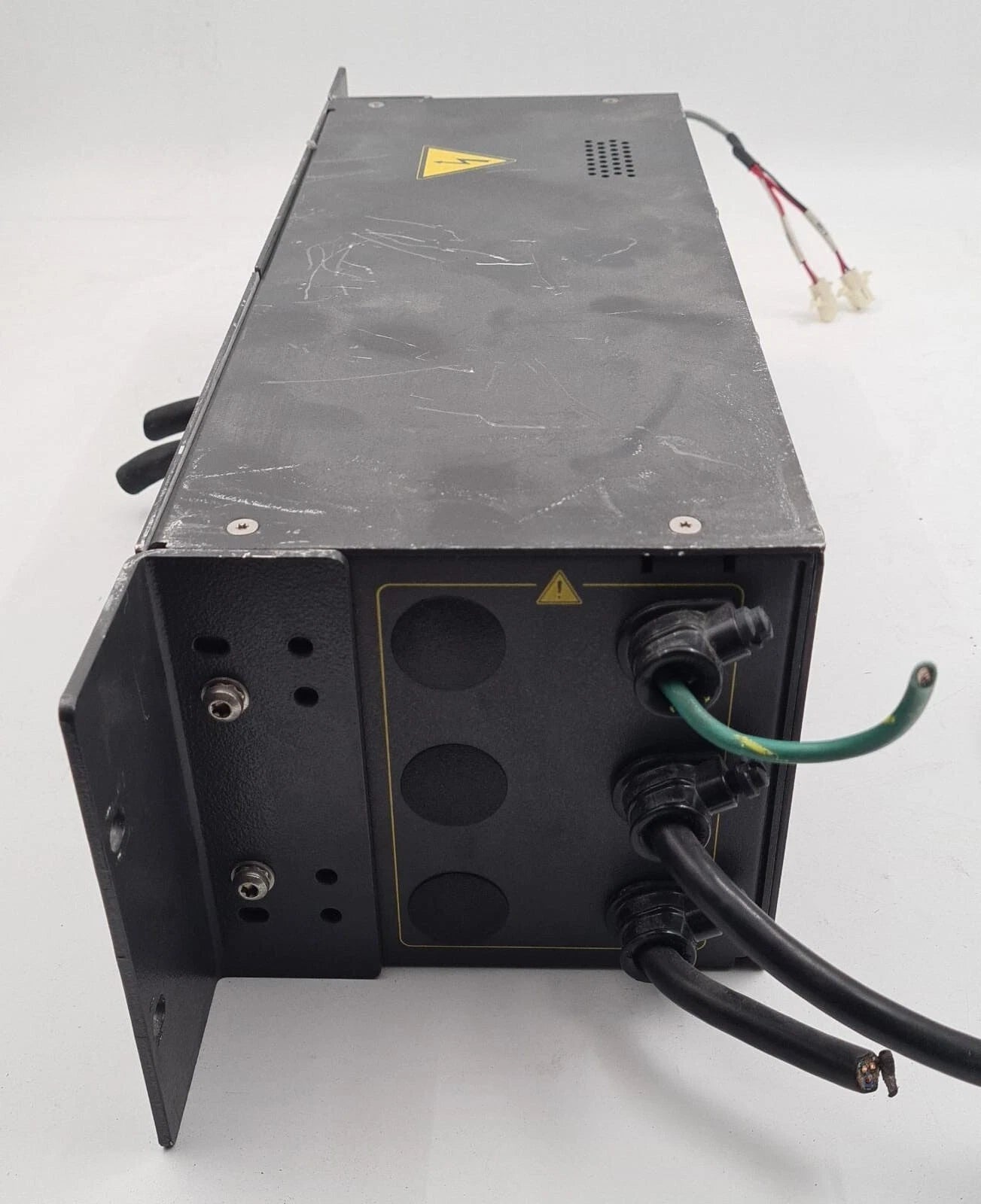 HEWLETT PACKARD E1135C POWER DISTRIBUTION UNIT 5DX XRAY HP E1135-80052 60Hz 208V