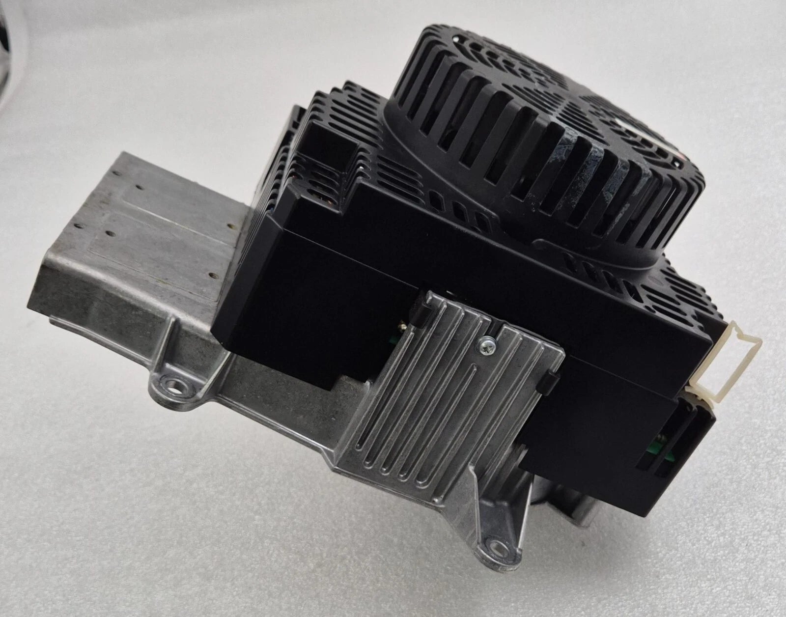Ebmpapst M3G084-FA22-16 4000274 Centrifugal Fan Motor 450W 100-240VAC