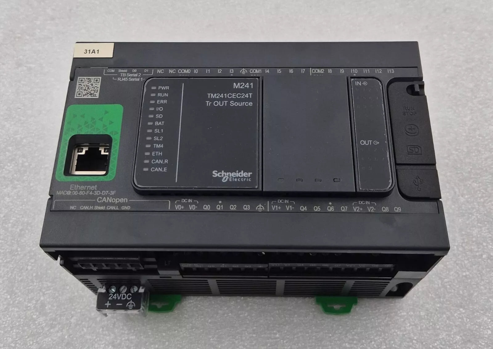 Schneider Electric Modicon M241 TM241CEC24T logic controller Tr OUT Source 24V