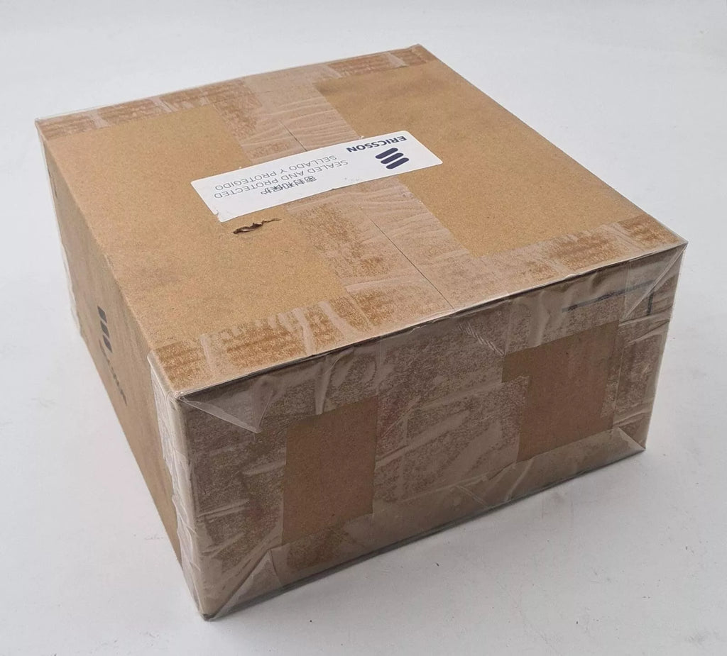 NEW - Ericsson Radio Unit UKL 402 15/02L MINI-LINK 6363 23/02L R2A