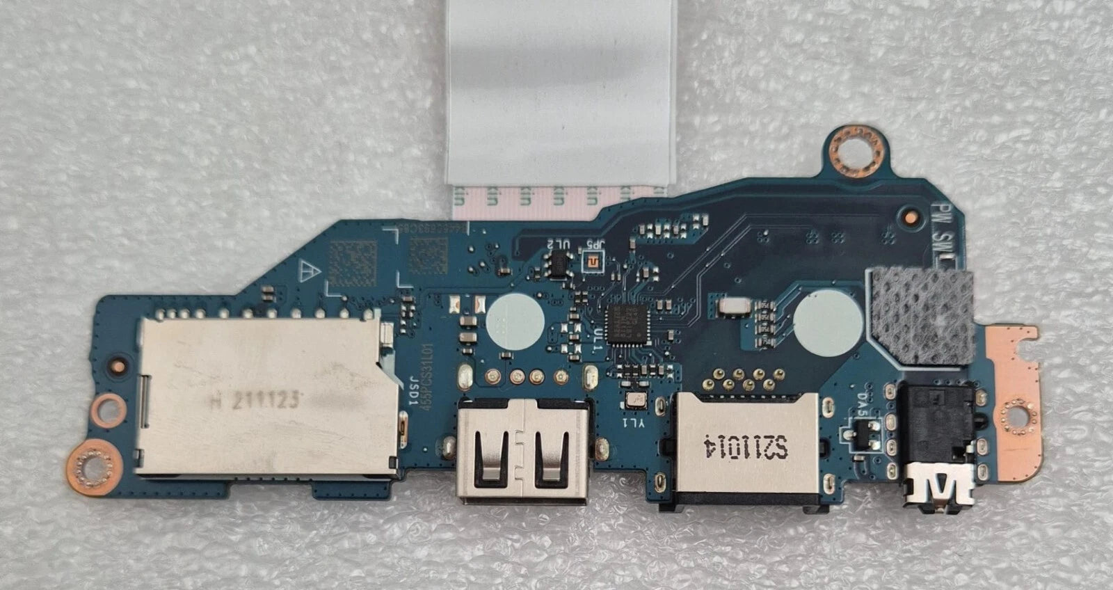 Dell Vostro 3510 GDM50 LA-L241P Laptop i5 Motherboard & GDM5A LS-L242P USB SD IO