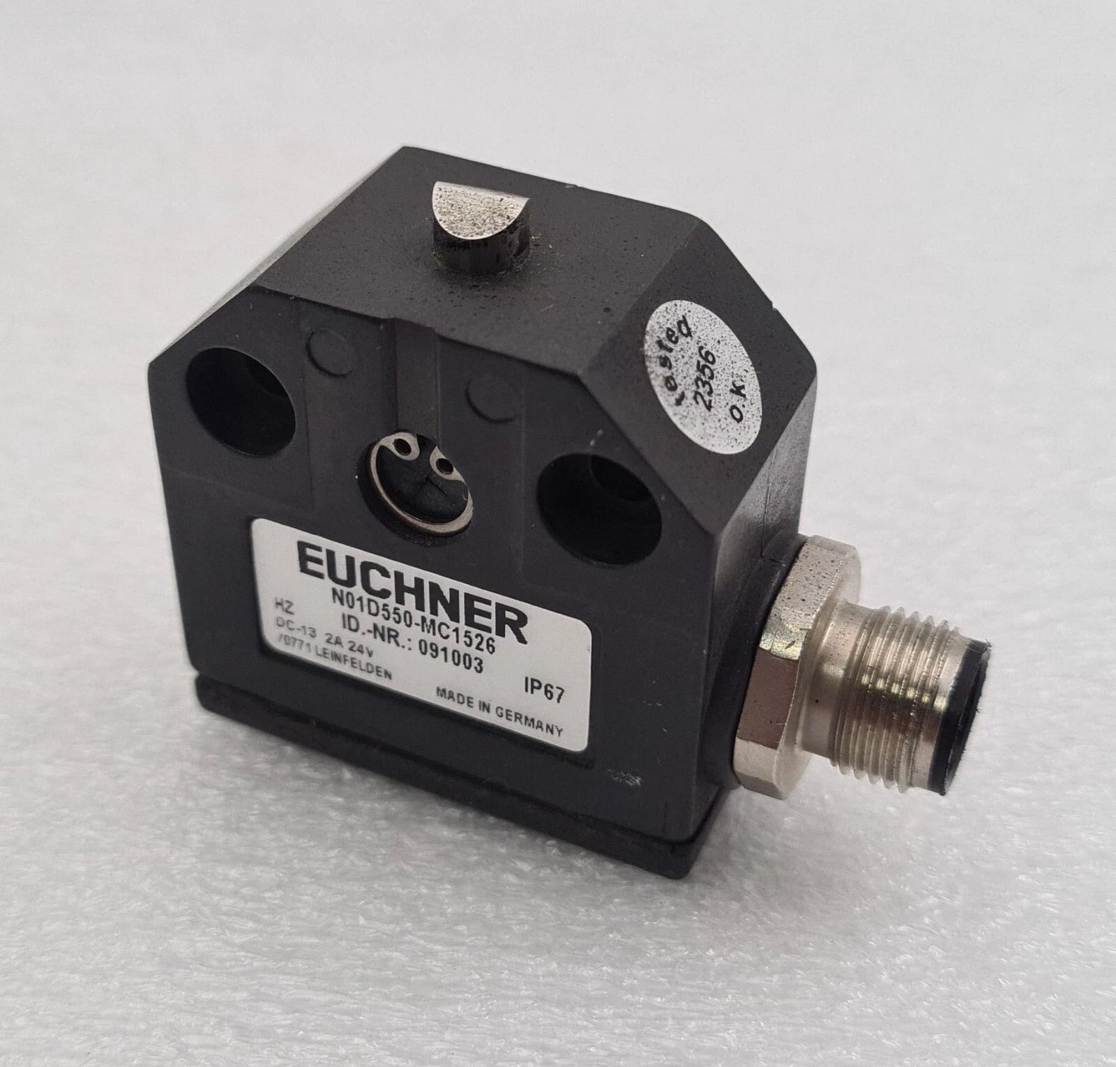 EUCHNER N01D550-MC1526 Limit Safety Switch 091003 24V DC